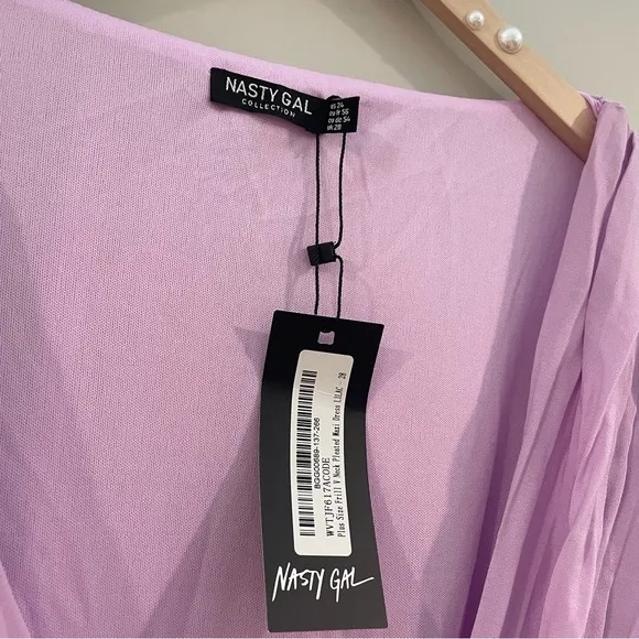 NWT Nasty Gal Plus V-Neck Frill Detail Pleated Maxi Dress Lilac, 24W Spring Prom