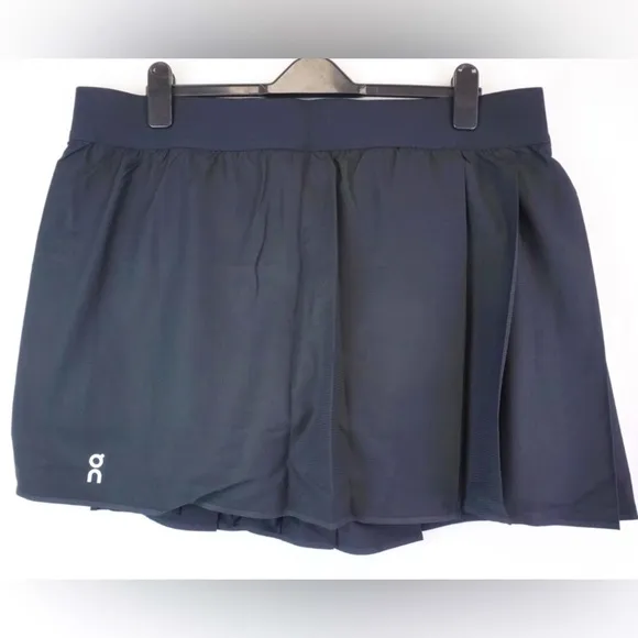 NWT [On Running] Court Pleated Athletic Tennis Skirt Skort in Black Women’s XXL