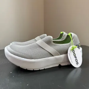NWT Oofos Women's 00MG Low Mesh Light Gray Slip-on Comfort Shoes Size 9.5