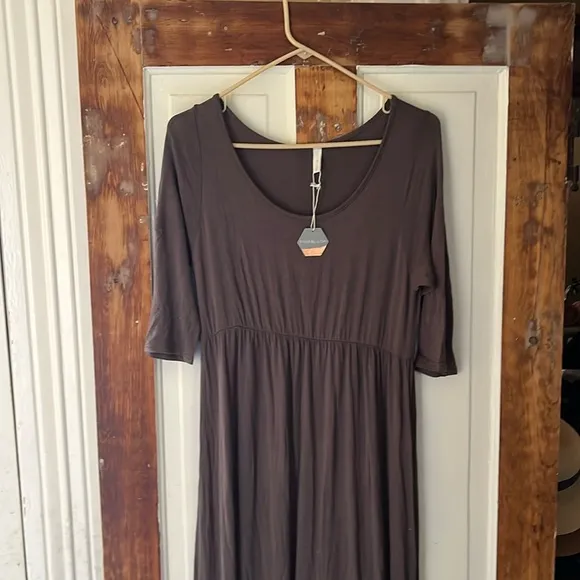 NWT Pink Blush 3/4 Mocha Brown Maxi Dress and maternity dress