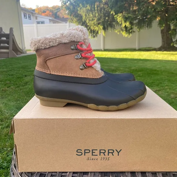 NWT Sperry Women's Saltwater Alpine Water Resistant Bootie Boots Shoes(Sz. 8)