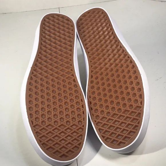 NWT Vans Sport Low Top Skateboard Shoes Men’s 10