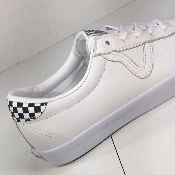 NWT Vans Sport Low Top Skateboard Shoes Men’s 10