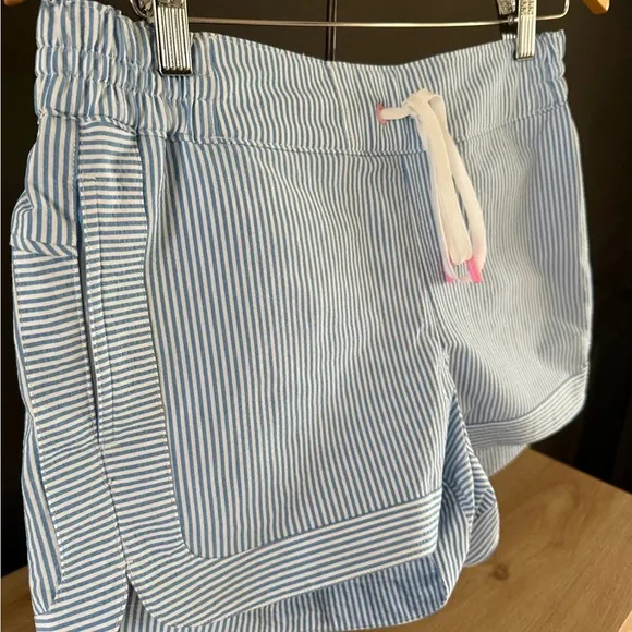 NWT • Vineyard Vines • S • Harbor Seersucker Shorts Blue/White w/ Pink accents