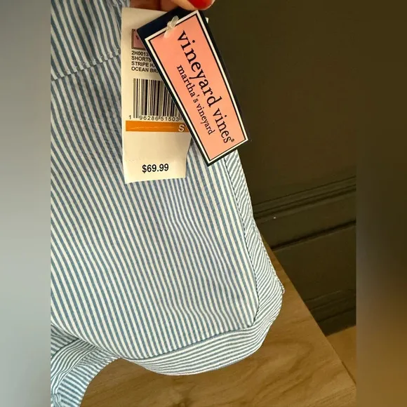NWT • Vineyard Vines • S • Harbor Seersucker Shorts Blue/White w/ Pink accents