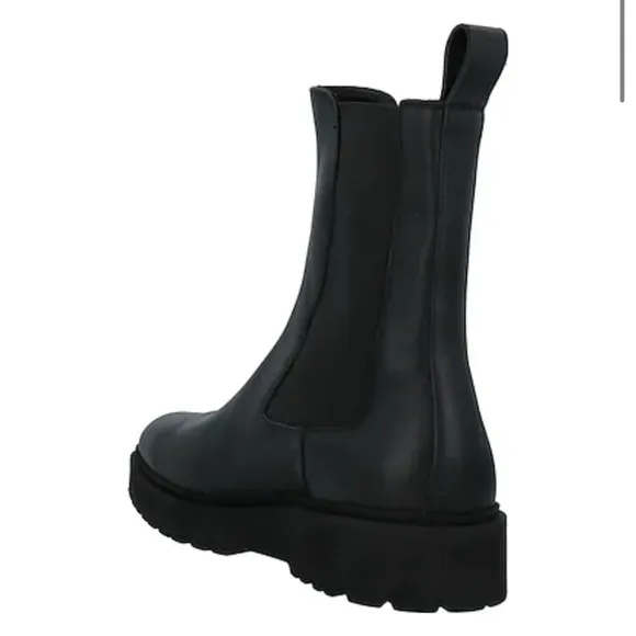 NWT Women's Moschino Chelsea Ankle Boots Size Black 36/37-Size 6 Best