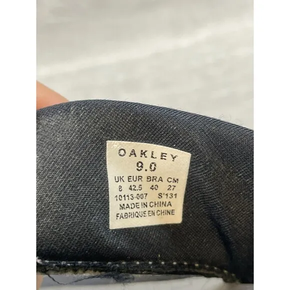 Oakley 10113-007 Men's US 9 Gray Synthetic Slip-On Beach Flip Flop Thong Sandal