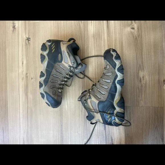 Oboz Men's Hiking Boots - Durable &amp; Comfortable