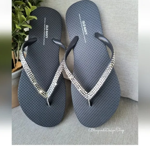 Old Navy Gray Sandals Flip Flops Gray Women's Beach Shoes With Rhinestones