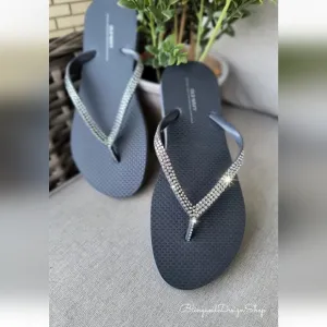 Old Navy Gray Sandals Flip Flops Gray Women's Beach Shoes With Rhinestones