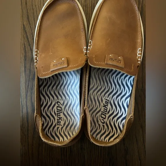 OLUKAI Kakaha Kākaha Men's Leather Slip-On Drop-In Heel Loafers Shoes size 9.5