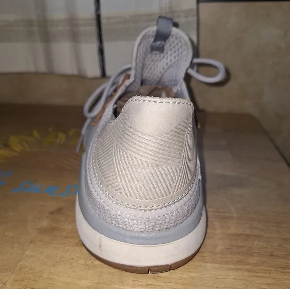 Olukai Men's Mio LI Gray and Brown Athletic Shoes In A Size 11.5. Pre-loved