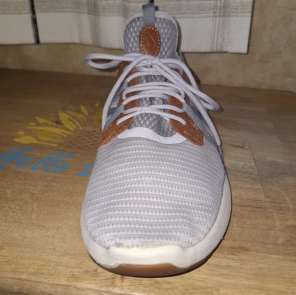 Olukai Men's Mio LI Gray and Brown Athletic Shoes In A Size 11.5. Pre-loved