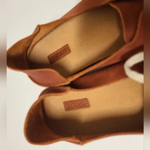 Olukai Moku Leather Boat Style Shoes #20276-3131 Women's Size 9¹½-10