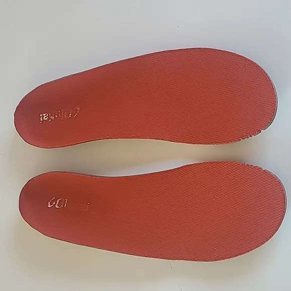 OluKai Nohea Pae Slip On Sneakers Comfort Shoes Color Mustang Size 8.5 EU 41.5