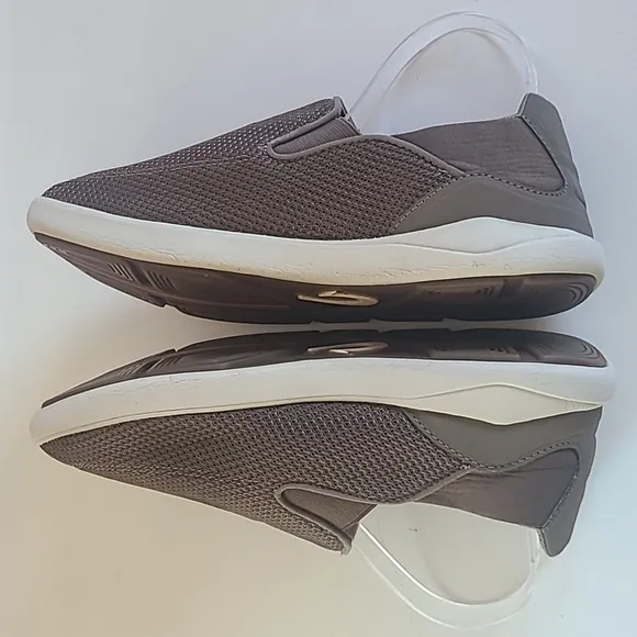 OluKai Nohea Pae Slip On Sneakers Comfort Shoes Color Mustang Size 8.5 EU 41.5