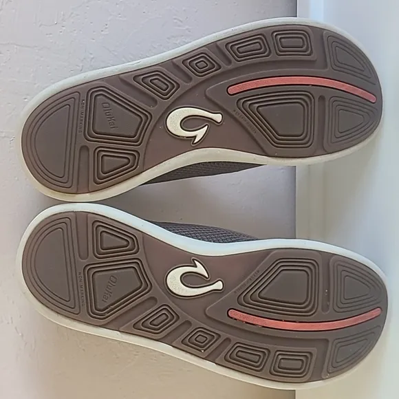 OluKai Nohea Pae Slip On Sneakers Comfort Shoes Color Mustang Size 8.5 EU 41.5