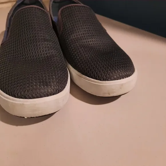 OluKai Shoes Mens 12 Gray Brown Lae Ahi Slip On Comfort Boat Beach Sneakers