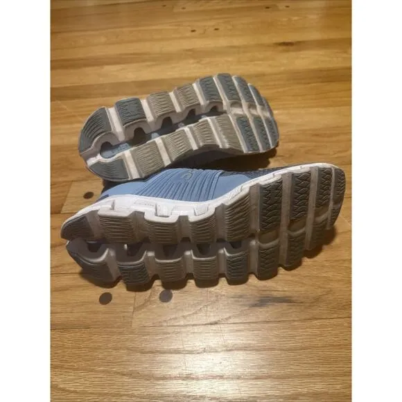 On Cloud Blue Sneakers &amp; Athletic Shoes Women's Size 8.5