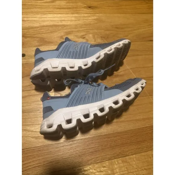 On Cloud Blue Sneakers &amp; Athletic Shoes Women's Size 8.5