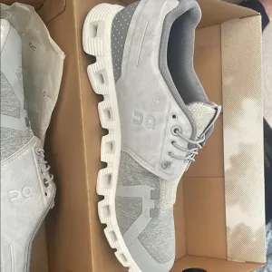 On Cloud - Cloud 5 Terry - Women’s 9.5 - Glacier/Lunar
