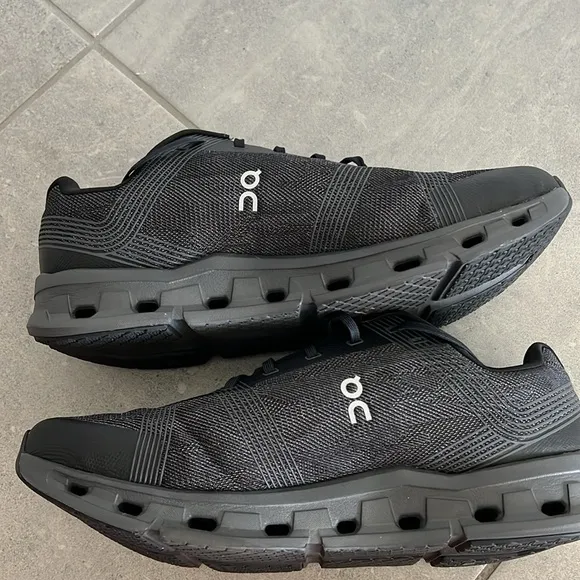 On Cloud Running Mens Cloudgo Size 14 W  Black Athletic Shoes with CloudTec Sole