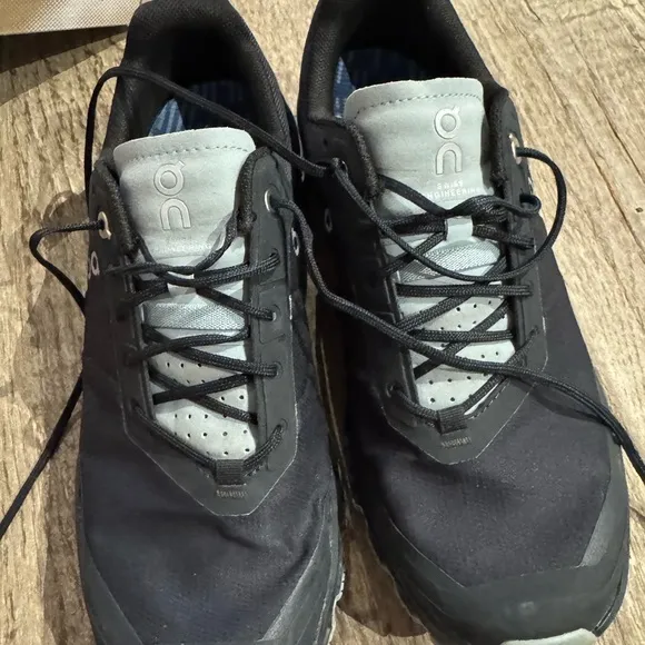 On Cloud Waterproof Running Shoes. .