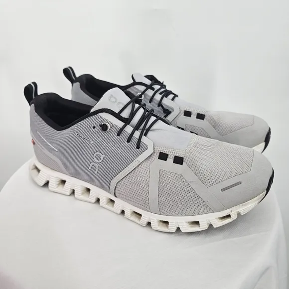On Cloud Women’s Running Shoes | Glacier Grey | Size 9.5