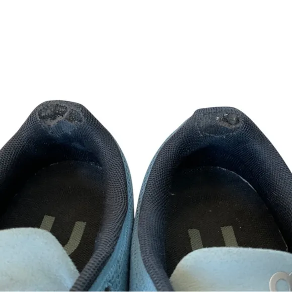 On Cloud Women's Sneakers in Tide/Magnet