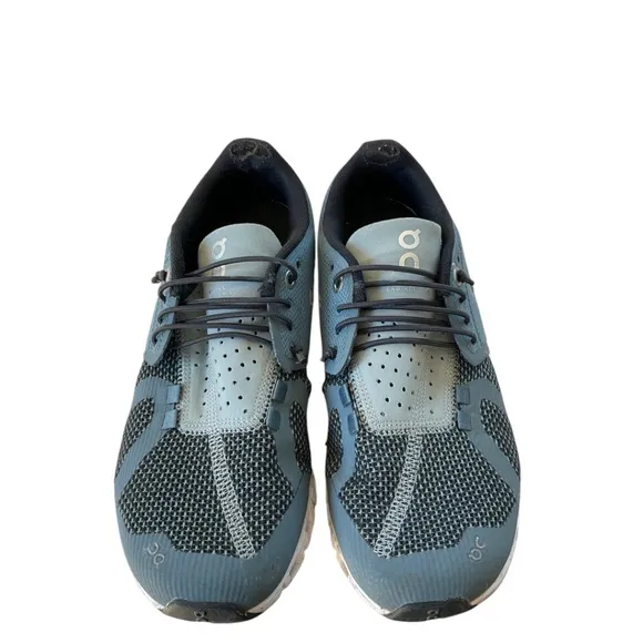 On Cloud Women's Sneakers in Tide/Magnet