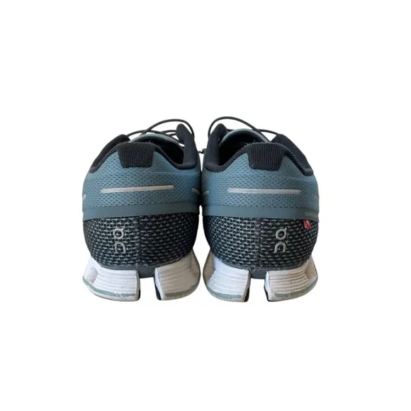 On Cloud Women's Sneakers in Tide/Magnet