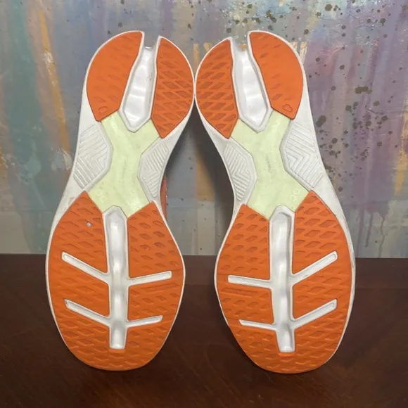On Cloudeclipse Running Shoes Flame /Ivory  Mens size 10