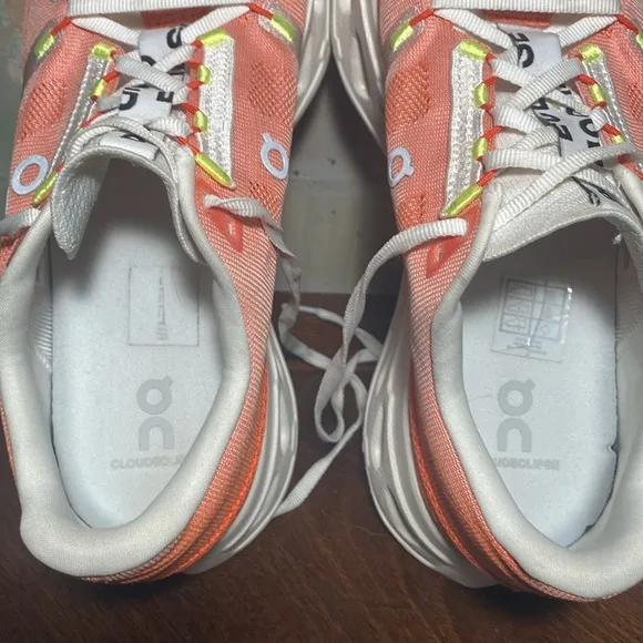 On Cloudeclipse Running Shoes Flame /Ivory  Mens size 10