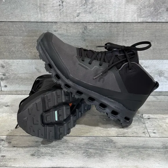ON Cloudroam Waterproof Women’s Boots - Black/Eclipse - Sz - 9 .US