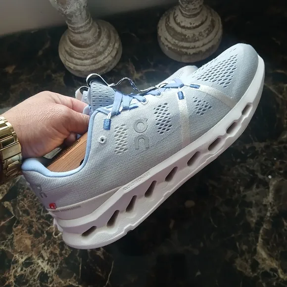 On CloudSurfer Comfort/Running/Medical Field Shoes Size 9.5 for Women