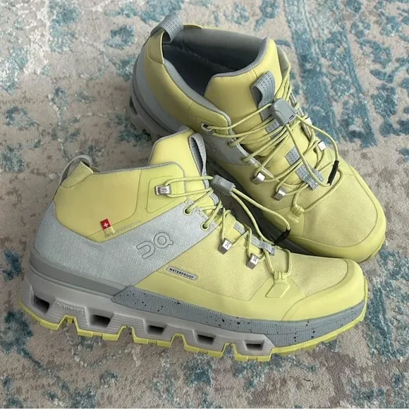 ON Running Cloud Cloudtrax Hiking Shoes Boots