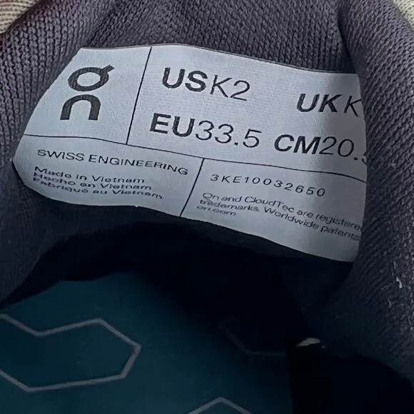 On running On Cloudhero WaterproofBoys' kid’s sneakers shoes