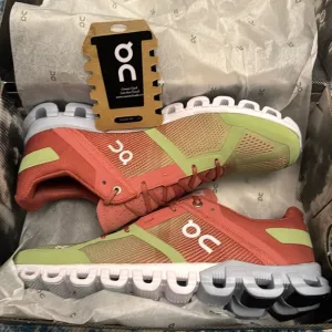 On Running Shoes - Cloudflow Guava in Dustrose. Women's Size 9