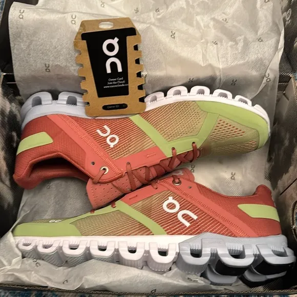 On Running Shoes - Cloudflow Guava in Dustrose. Women's Size 9