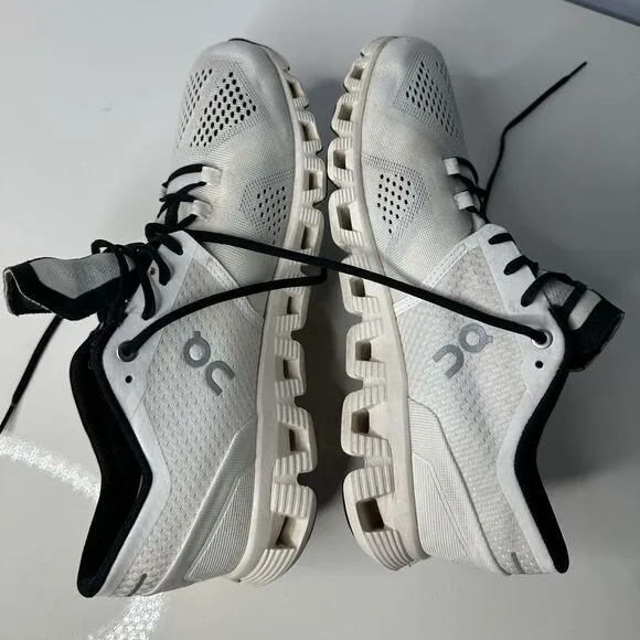 ON Women's Running Black and White Cloud X Shoes size 9.5