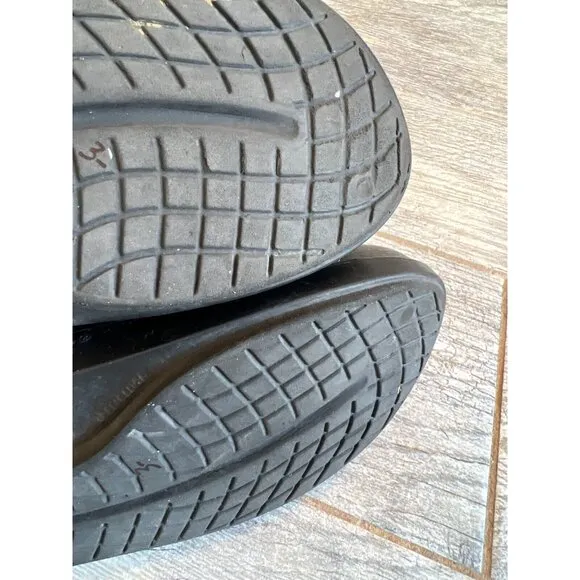 OOFOS OOclogg Black Mules Clog Slip On Shoes‎ Womens Size 7 Breathable Mens 5