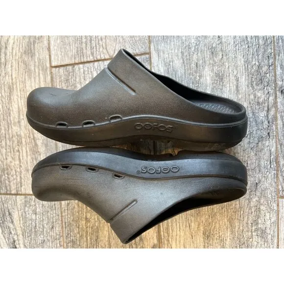 OOFOS OOclogg Black Mules Clog Slip On Shoes‎ Womens Size 7 Breathable Mens 5