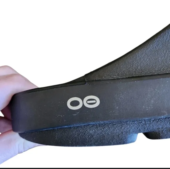 OOFOS Unisex Black Recovery Workout Sandals Men SZ 8 / Women SZ 10