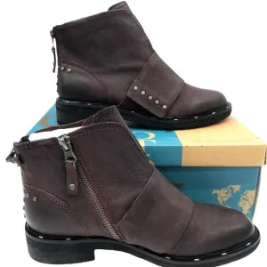 OTBT Frontage Moto Studded  Lug Sole Leather Ankle Boots 7.5 Women's