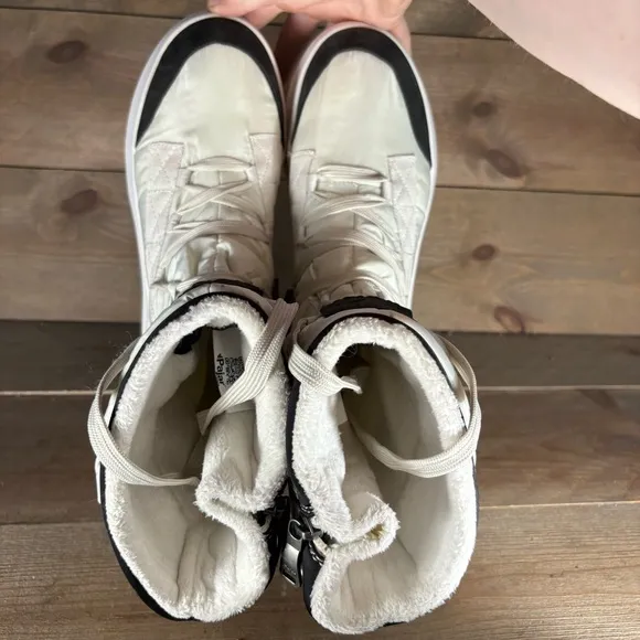 Pajar exo light nyo womenss size 38 shoes white fur lined winter boots