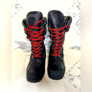 Pajar Winter Boots with Red Laces