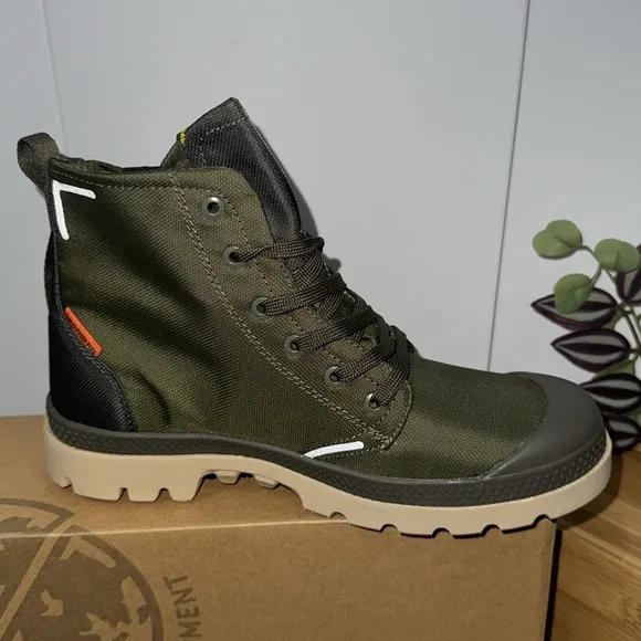 *Palladium Men's/Women's Boots (1425)