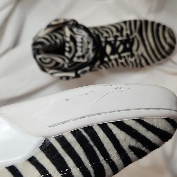 Patrick Ewing Athletics 33 Hi Zebra Basketball Athletic sneakers (m size 7)