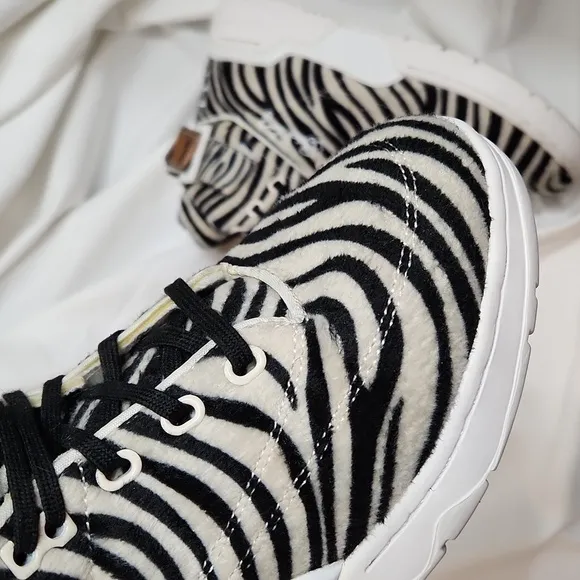 Patrick Ewing Athletics 33 Hi Zebra Basketball Athletic sneakers (m size 7)