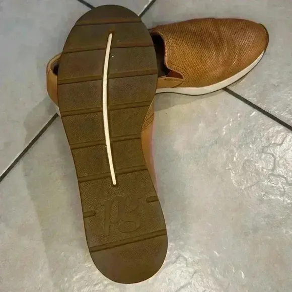 Paul Green super soft leather slip on size 9